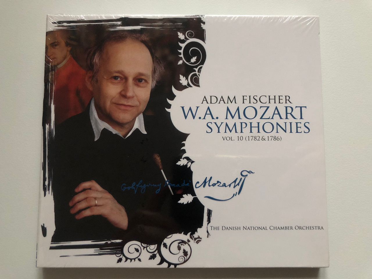 https://cdn10.bigcommerce.com/s-62bdpkt7pb/products/0/images/216065/Adam_Fischer_-_W.A.Mozart_Symphonies_Vol._10_1782-1786_The_Danish_National_Chamber_Orchestra_Dacapo_SACD_Hybrid_6_1__23989.1646973496.1280.1280.JPG?c=2&_gl=1*pmkqpd*_ga*MjA2NTIxMjE2MC4xNTkwNTEyNTMy*_ga_WS2VZYPC6G*MTY0Njk3MTIxOS4zMTguMS4xNjQ2OTczMTg3LjQ2