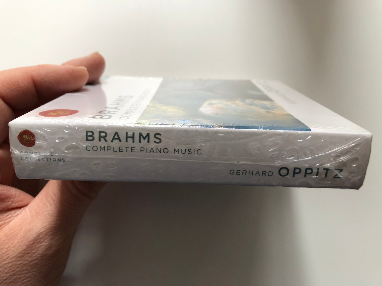 https://cdn10.bigcommerce.com/s-62bdpkt7pb/products/0/images/216579/Brahms_-_Complete_Piano_Music_-_Gerhard_Oppitz_Complete_Collections_RCA_Red_Seal_5x_Audio_CD_2005_82876-67887-2_3__32231.1647448193.1280.1280.JPG?c=2&_gl=1*18droun*_ga*MjA2NTIxMjE2MC4xNTkwNTEyNTMy*_ga_WS2VZYPC6G*MTY0NzQ0MjQ1MS4zMjIuMS4xNjQ3NDQ4OTA3LjYw