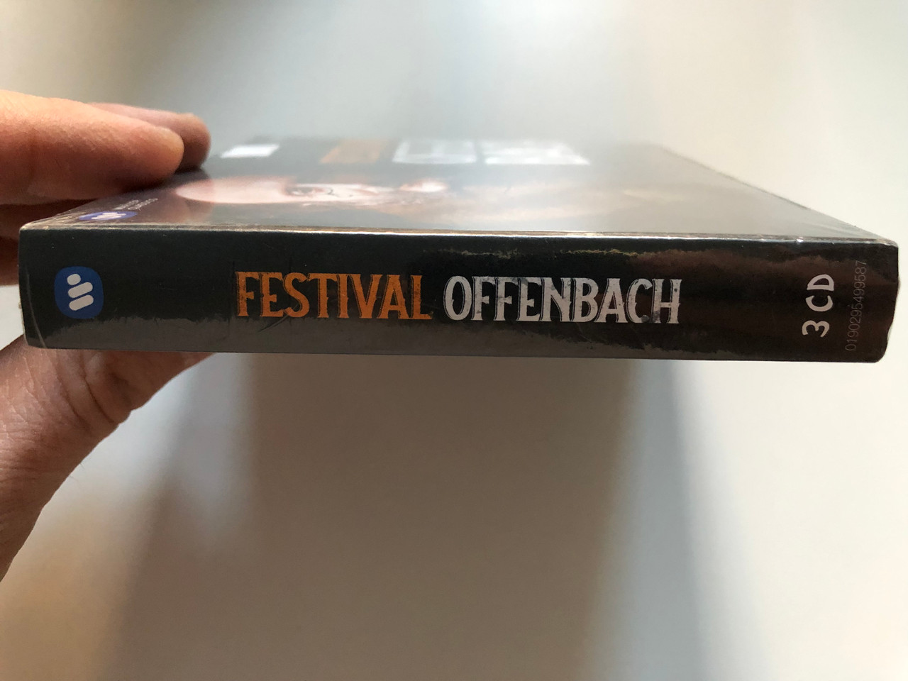 https://cdn10.bigcommerce.com/s-62bdpkt7pb/products/0/images/217188/Festival_-_Offenbach_Warner_Classics_3x_Audio_CD_2019_0190295499587_3__81579.1647616563.1280.1280.JPG?c=2&_gl=1*1nfy4nc*_ga*MjA2NTIxMjE2MC4xNTkwNTEyNTMy*_ga_WS2VZYPC6G*MTY0NzYxNTc2OC4zMjQuMS4xNjQ3NjE2NTYxLjYw