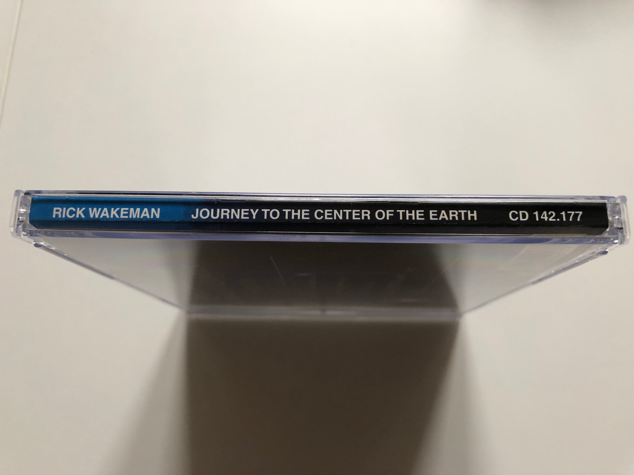https://cdn10.bigcommerce.com/s-62bdpkt7pb/products/0/images/218233/Rick_Wakeman_Journey_To_The_Center_Of_The_Earth_Classic_Tracks_Eurotrend_Audio_CD_CD_142_3__23781.1648049980.1280.1280.JPG?c=2&_gl=1*iy3nsu*_ga*MjA2NTIxMjE2MC4xNTkwNTEyNTMy*_ga_WS2VZYPC6G*MTY0ODA0NzU2OC4zMzEuMS4xNjQ4MDQ5NzA3LjI5