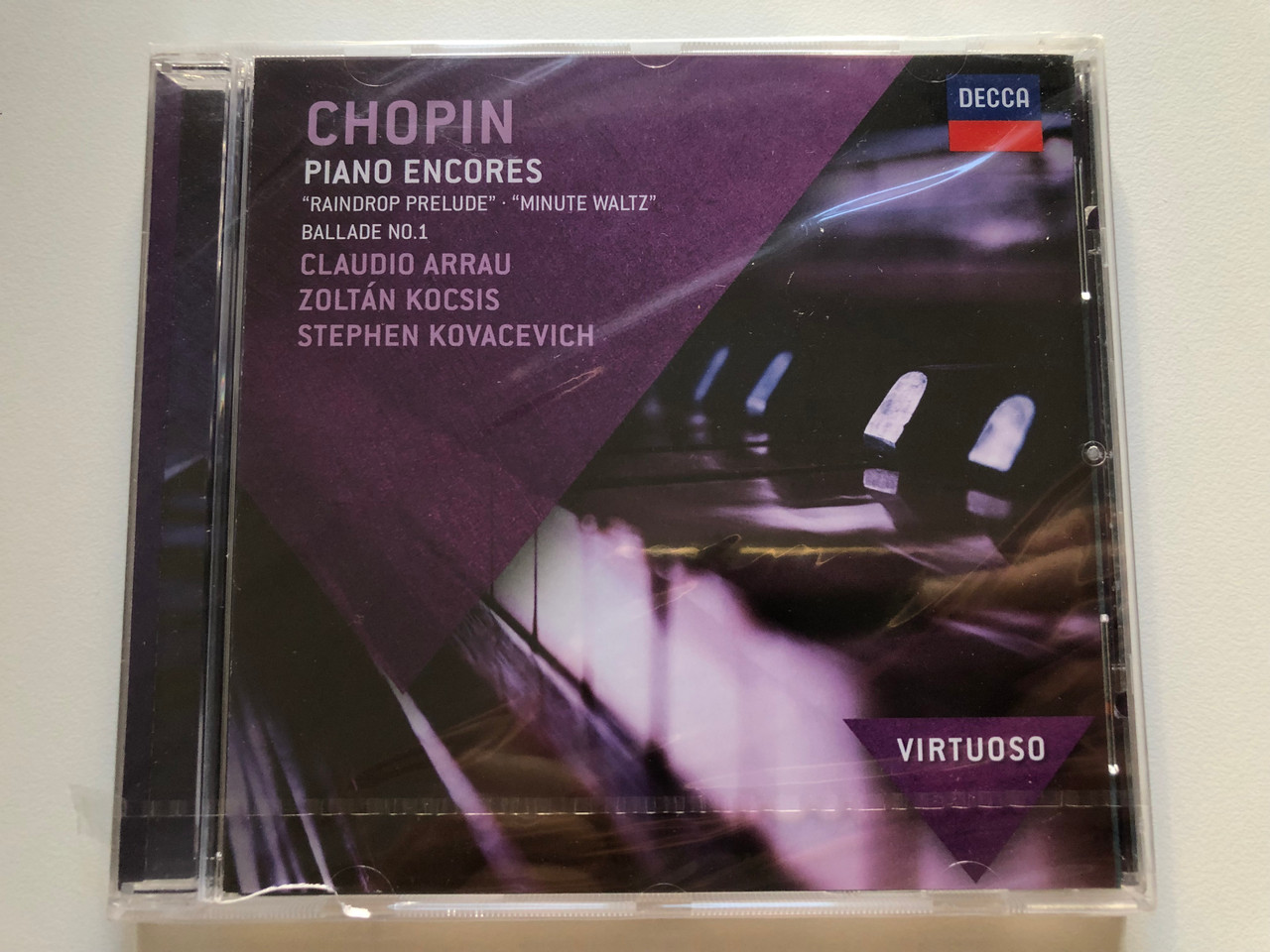 https://cdn10.bigcommerce.com/s-62bdpkt7pb/products/0/images/218470/Chopin_Piano_Encores_Raindrop_Prelude_Minute_Waltz_Ballade_No._1_Claudio_Arrau_Zoltan_Kocsis_Stephen_Kovacevich_Decca_Audio_CD_2011_478_3352_1__83414.1648225815.1280.1280.JPG?c=2&_gl=1*1ubzn0j*_ga*MjA2NTIxMjE2MC4xNTkwNTEyNTMy*_ga_WS2VZYPC6G*MTY0ODIxMDI4Ny4zMzMuMS4xNjQ4MjI1ODAxLjYw