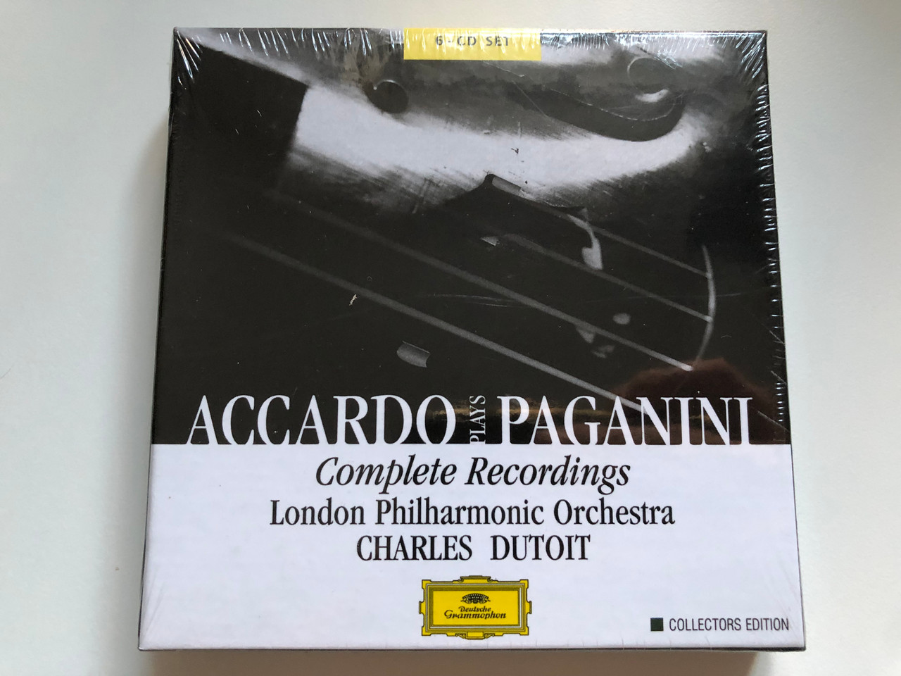 https://cdn10.bigcommerce.com/s-62bdpkt7pb/products/0/images/218917/Accardo_Plays_Paganini_-_Complete_Recordings_London_Philharmonic_Orchestra_Charles_Dutoit_Collectors_Edition_Deutsche_Grammophon_6x_Audio_CD_Box_Set_Stereo_463_754-2_1__07348.1648524951.1280.1280.JPG?c=2&_gl=1*jddt76*_ga*MjA2NTIxMjE2MC4xNTkwNTEyNTMy*_ga_WS2VZYPC6G*MTY0ODUyMjY0NC4zMzUuMS4xNjQ4NTI0NzYzLjQ2