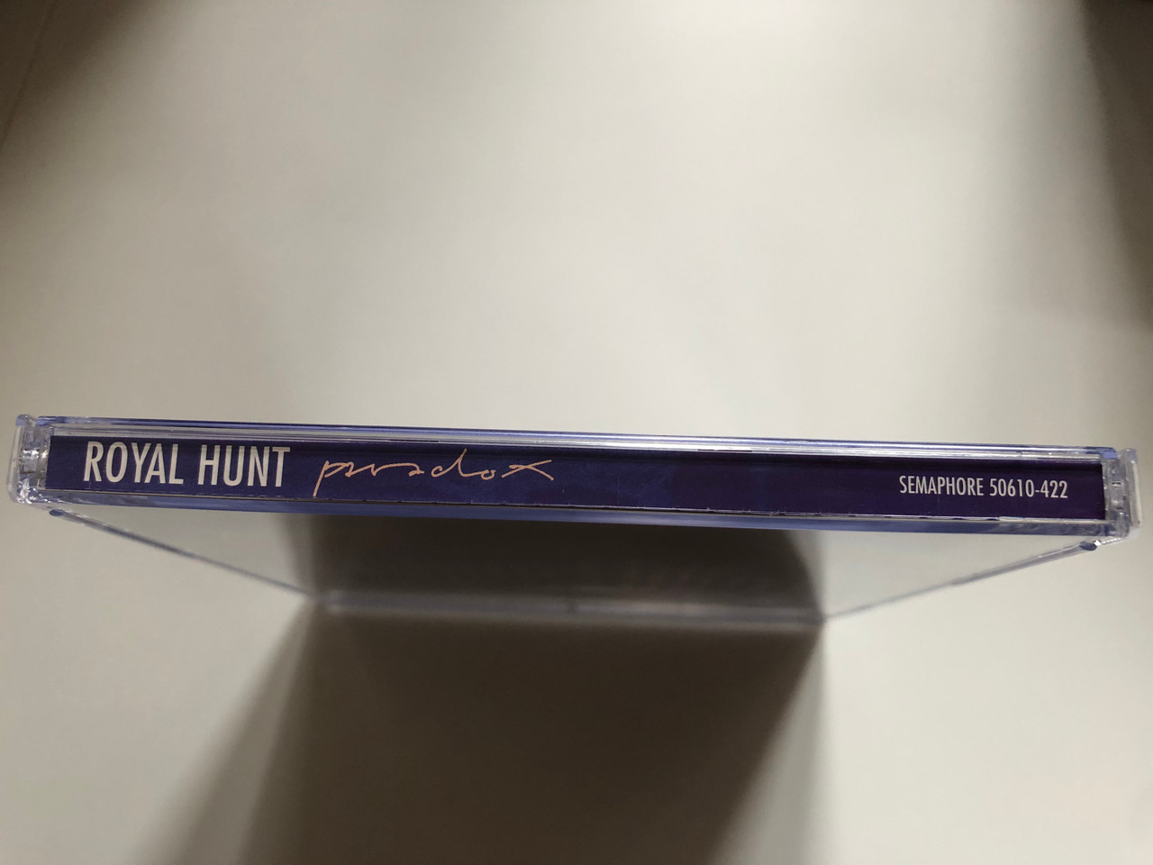 https://cdn10.bigcommerce.com/s-62bdpkt7pb/products/0/images/220072/Royal_Hunt_Paradox_Semaphore_Audio_CD_1997_CD_50610-422_3__15777.1648786883.1280.1280.JPG?c=2&_gl=1*o9z5jj*_ga*MjA2NTIxMjE2MC4xNTkwNTEyNTMy*_ga_WS2VZYPC6G*MTY0ODc4MDMyNC4zMzkuMS4xNjQ4Nzg2NzMyLjIz