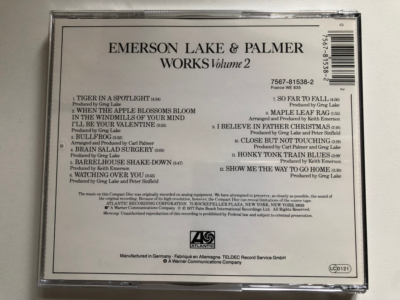 https://cdn10.bigcommerce.com/s-62bdpkt7pb/products/0/images/220083/Emerson_Lake_Palmer_-_Works_-_Volume_2_Atlantic_Audio_CD_7567-81538-2_2__18114.1648787685.1280.1280.JPG?c=2&_gl=1*i0gv5h*_ga*MjA2NTIxMjE2MC4xNTkwNTEyNTMy*_ga_WS2VZYPC6G*MTY0ODc4MDMyNC4zMzkuMS4xNjQ4Nzg3NDcxLjQw