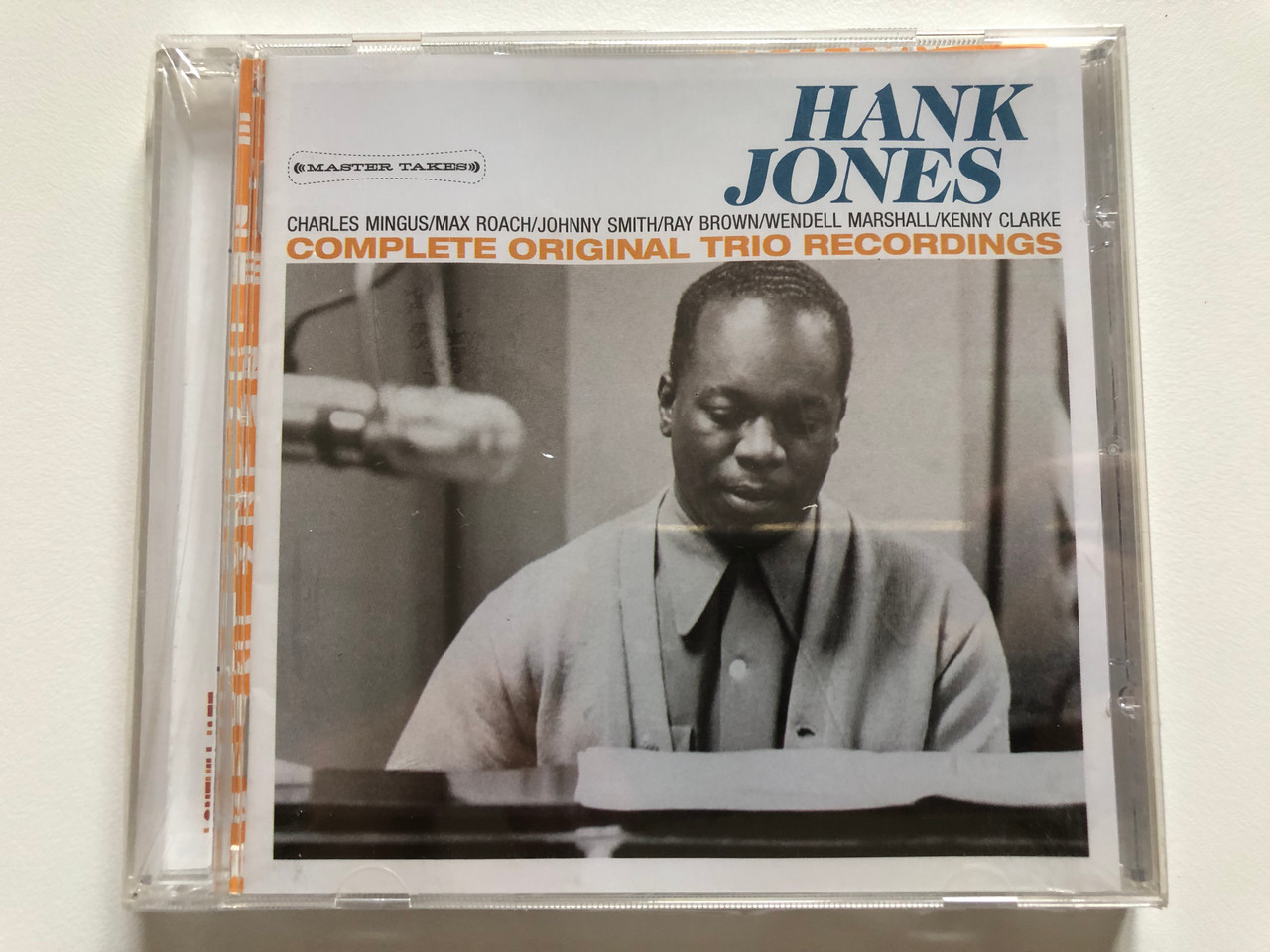 https://cdn10.bigcommerce.com/s-62bdpkt7pb/products/0/images/221174/Hank_Jones_Complete_Original_Trio_Recordings_Charles_Mingus_Max_Roach_Johnny_Smith_Ray_Brown_Wendell_Marshall_Kenny_Clarke_Lone_Hill_Jazz_Audio_CD_2008_LHJ103404_1__62338.1649412700.1280.1280.JPG?c=2&_gl=1*5d9lyi*_ga*MjA2NTIxMjE2MC4xNTkwNTEyNTMy*_ga_WS2VZYPC6G*MTY0OTQwOTM3NC4zNDkuMS4xNjQ5NDEyMzA1LjQx