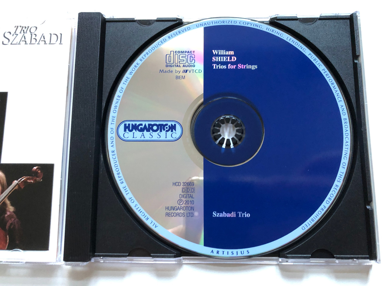 https://cdn10.bigcommerce.com/s-62bdpkt7pb/products/0/images/221923/William_Shield_-_Trios_For_Strings_-_Trio_Szabadi_Hungaroton_Classic_Audio_CD_2010_Stereo_HCD_32669_6__19957.1649865090.1280.1280.JPG?c=2&_gl=1*1hwie4n*_ga*MjA2NTIxMjE2MC4xNTkwNTEyNTMy*_ga_WS2VZYPC6G*MTY0OTg1ODIyMS4zNTUuMS4xNjQ5ODY1MTMyLjYw