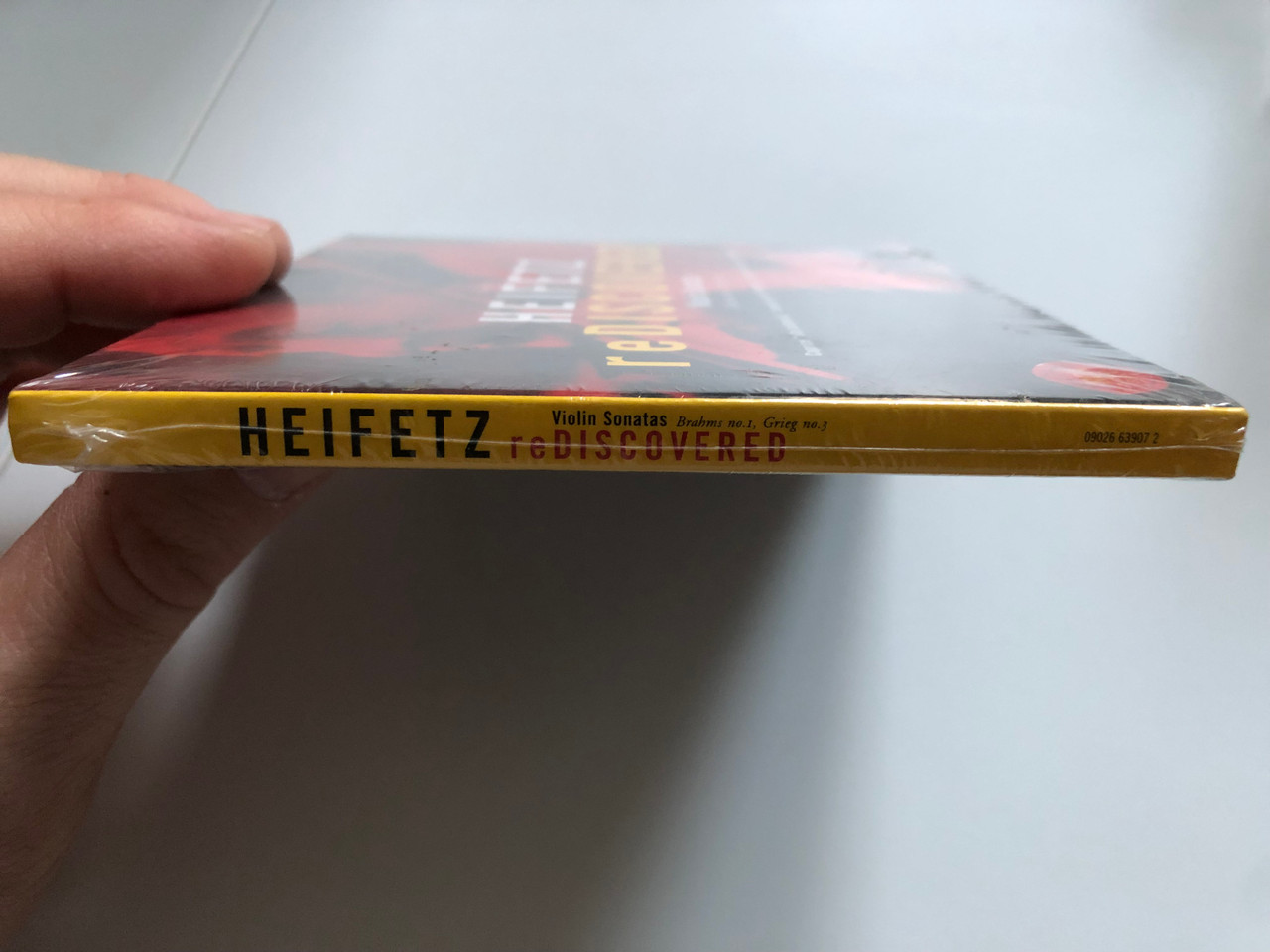 https://cdn10.bigcommerce.com/s-62bdpkt7pb/products/0/images/222035/Jascha_Heifetz_Heifetz_Rediscovered_-_Violin_Sonatas_Brahms_no._1_Grieg_no._3_Caprice_alla_saltarella_Lenskys_Aria_Tambourin_Sicilienne_Valencia_Zapateado_RCA_Victor_Red_Se_3__84949.1649948409.1280.1280.JPG?c=2&_gl=1*1w6lak9*_ga*MjA2NTIxMjE2MC4xNTkwNTEyNTMy*_ga_WS2VZYPC6G*MTY0OTkzODE4Mi4zNTYuMS4xNjQ5OTQ4NDE3LjYw