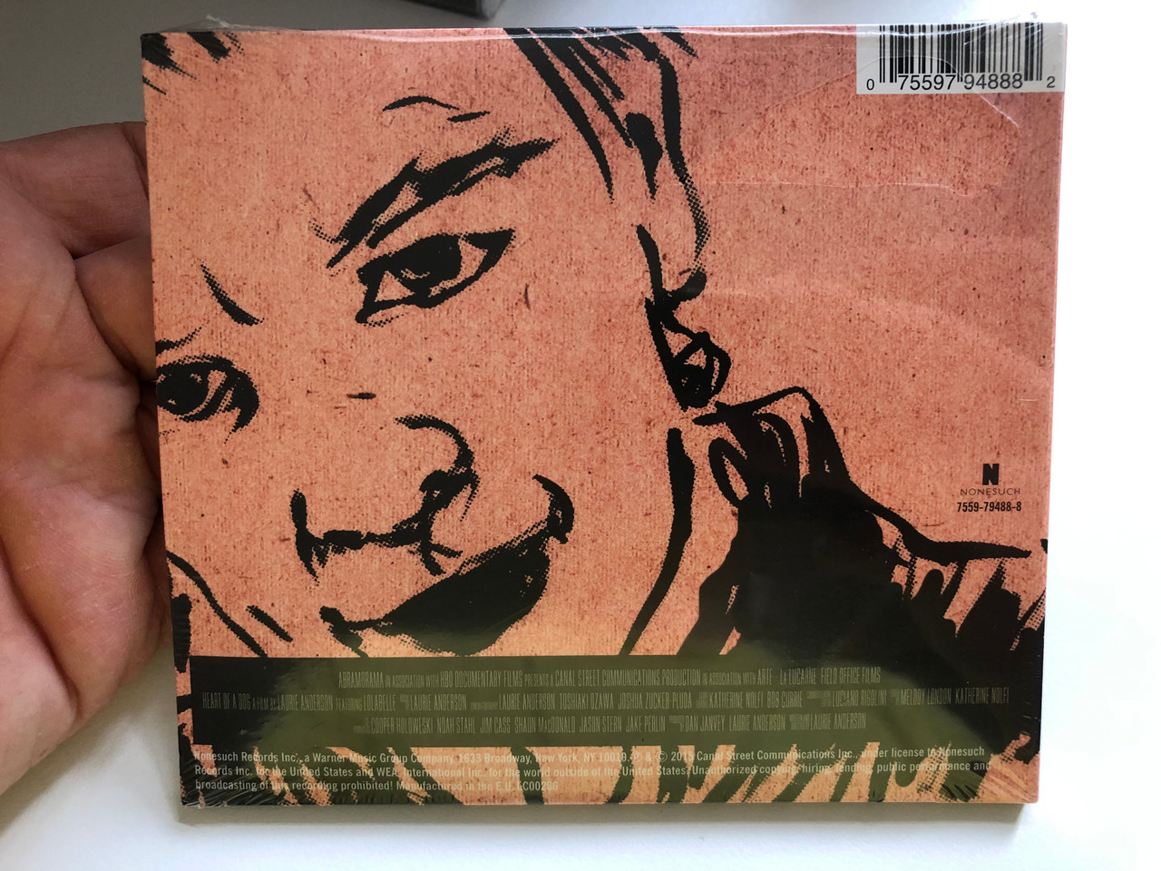 https://cdn10.bigcommerce.com/s-62bdpkt7pb/products/0/images/227223/Laurie_Anderson_Heart_Of_A_Dog_Nonesuch_Audio_CD_2015_7559-79488-8_2__31137.1652247847.1280.1280.JPG?c=2&_gl=1*renbay*_ga*MjA2NTIxMjE2MC4xNTkwNTEyNTMy*_ga_WS2VZYPC6G*MTY1MjI0NzQ2MS4zOTEuMS4xNjUyMjQ3NzI3LjQ3