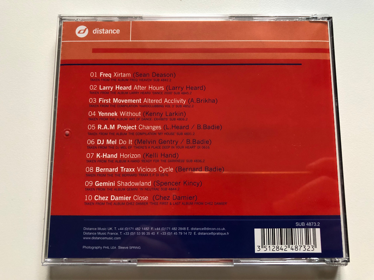 https://cdn10.bigcommerce.com/s-62bdpkt7pb/products/0/images/230759/House_Techno_Back_Catalogue_Sampler_Distance_Audio_CD_SUB_4873_2__84509.1654106733.1280.1280.JPG?c=2&_gl=1*1k8nl5v*_ga*MjA2NTIxMjE2MC4xNTkwNTEyNTMy*_ga_WS2VZYPC6G*MTY1NDEwMjIxMy40MTguMS4xNjU0MTA2NjEyLjE3
