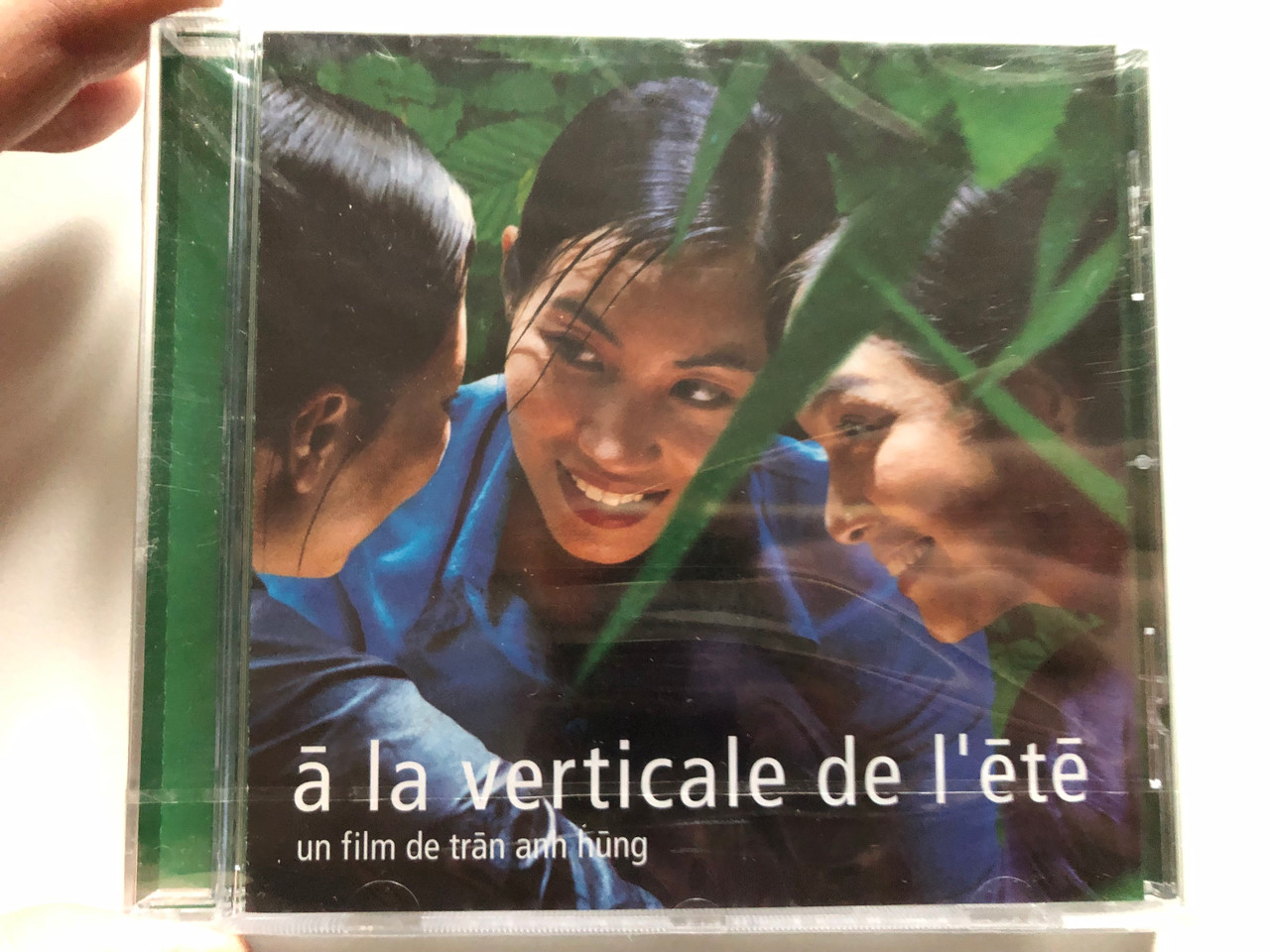 https://cdn10.bigcommerce.com/s-62bdpkt7pb/products/0/images/231286/_La_Verticale_De_Lt_-_un_film_de_tran_ann_hung_Nave_Audio_CD_2000_Y_225096_1__97151.1654243295.1280.1280.JPG?c=2&_gl=1*os2ofj*_ga*MjA2NTIxMjE2MC4xNTkwNTEyNTMy*_ga_WS2VZYPC6G*MTY1NDIzNDU5Mi40MjEuMS4xNjU0MjQzMTM4LjQ1