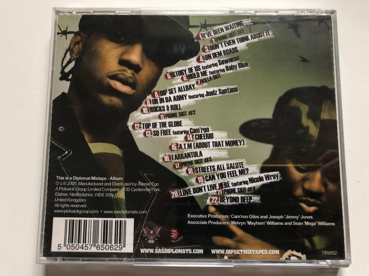 https://cdn10.bigcommerce.com/s-62bdpkt7pb/products/0/images/233611/Diplomat_Records_Presents_-_S.A.S._Streets_All_Salute_Altered_Ego_Audio_CD_2005_765062_2__15752.1655124100.1280.1280.JPG?c=2&_gl=1*1l7lvly*_ga*MjA2NTIxMjE2MC4xNTkwNTEyNTMy*_ga_WS2VZYPC6G*MTY1NTEyMzIxNy40MzEuMS4xNjU1MTIzOTc3LjM5