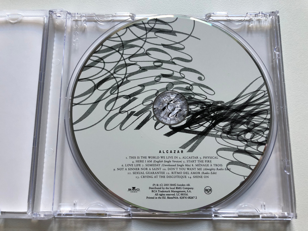 https://cdn10.bigcommerce.com/s-62bdpkt7pb/products/0/images/234106/Dancefloor_Deluxe_-_Alcazar_-_Andreas_Annikafiore_Magnus_Tess_BMG_Sweden_Audio_CD_2005_82876_68267_2_3__01684.1655225504.1280.1280.JPG?c=2&_gl=1*1u1ncd1*_ga*MjA2NTIxMjE2MC4xNTkwNTEyNTMy*_ga_WS2VZYPC6G*MTY1NTIxNzA3Mi40MzQuMS4xNjU1MjI1MzI1LjI.