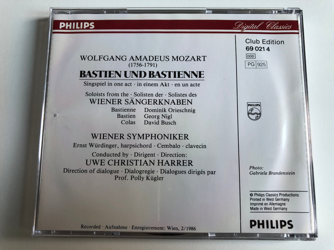 https://cdn10.bigcommerce.com/s-62bdpkt7pb/products/0/images/234608/Mozart_Bastien_und_Bastienne_Soloists_from_Wiener_Sangerknaben_Wiener_Symphoniker_Uwe_Christian_Harrer_Philips_Audio_CD_1986_Stereo_69_021_4_4__29501.1655388249.1280.1280.JPG?c=2&_gl=1*1l883ve*_ga*MjA2NTIxMjE2MC4xNTkwNTEyNTMy*_ga_WS2VZYPC6G*MTY1NTM4MzgxNS40MzkuMS4xNjU1Mzg3OTI4LjUz