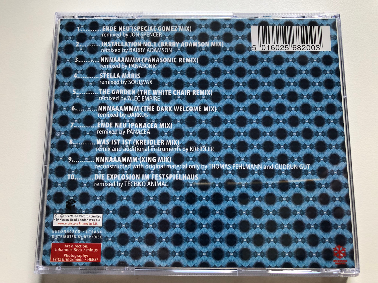 https://cdn10.bigcommerce.com/s-62bdpkt7pb/products/0/images/235198/Einstrzende_Neubauten_Ende_Neu_Remixes_Mute_Audio_CD_1997_BETON602CD_2__72536.1655823639.1280.1280.JPG?c=2&_gl=1*l4kun3*_ga*MjA2NTIxMjE2MC4xNTkwNTEyNTMy*_ga_WS2VZYPC6G*MTY1NTgxOTg2NC40NDYuMS4xNjU1ODIzNTY1LjYw