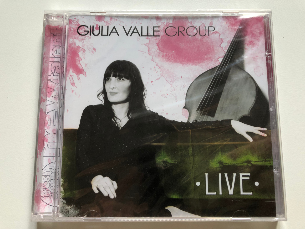 https://cdn10.bigcommerce.com/s-62bdpkt7pb/products/0/images/235329/Giulia_Valle_Group_Live_Fresh_Sound_New_Talent_Audio_CD_2012_FSNT_415_1__76660.1655907920.1280.1280.JPG?c=2&_gl=1*177ffms*_ga*MjA2NTIxMjE2MC4xNTkwNTEyNTMy*_ga_WS2VZYPC6G*MTY1NTkwNTkyMS40NDguMS4xNjU1OTA3MzUzLjMy