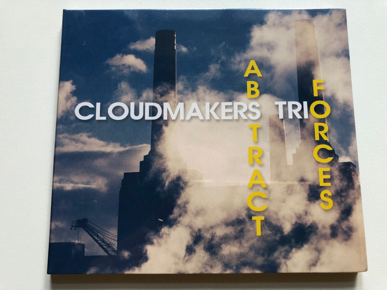 https://cdn10.bigcommerce.com/s-62bdpkt7pb/products/0/images/235357/Cloudmakers_Trio_Abstract_Forces_Whirlwind_Recordings_Audio_CD_2014_WR-4655_1__57236.1655913155.1280.1280.JPG?c=2&_gl=1*u00yar*_ga*MjA2NTIxMjE2MC4xNTkwNTEyNTMy*_ga_WS2VZYPC6G*MTY1NTkwNTkyMS40NDguMS4xNjU1OTEyOTEzLjU5