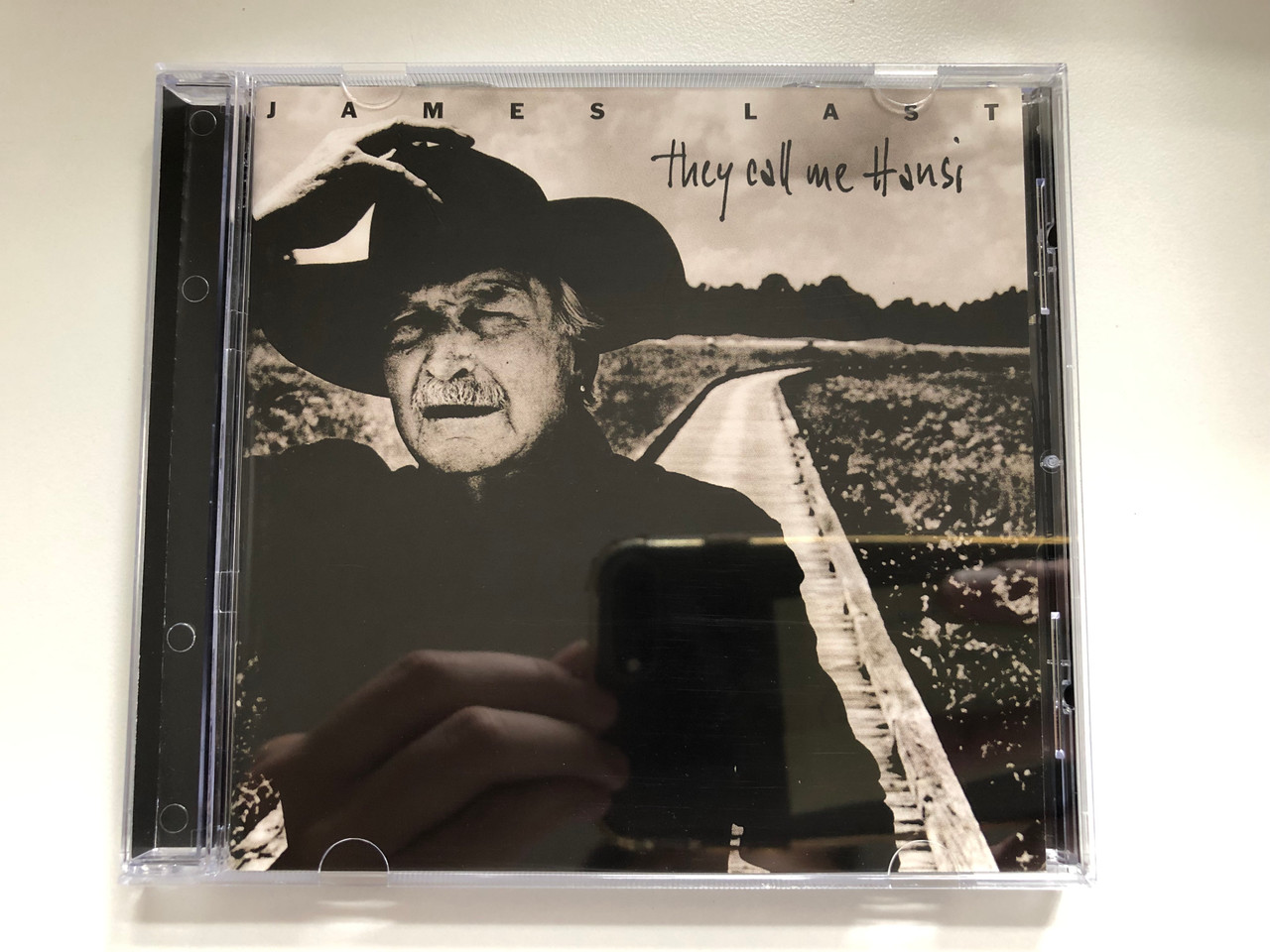 https://cdn10.bigcommerce.com/s-62bdpkt7pb/products/0/images/235493/James_Last_They_Call_Me_Hansi_Universal_Audio_CD_06024_9868643_1__22856.1656007182.1280.1280.JPG?c=2&_gl=1*1uk9wup*_ga*MjA2NTIxMjE2MC4xNTkwNTEyNTMy*_ga_WS2VZYPC6G*MTY1NTk5OTA4Ni40NTAuMS4xNjU2MDA3MDc1LjIx
