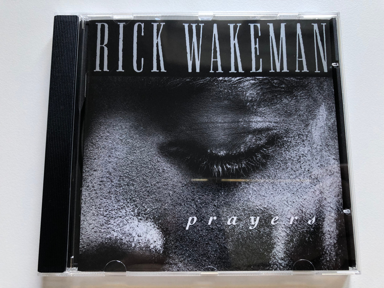 https://cdn10.bigcommerce.com/s-62bdpkt7pb/products/0/images/236936/Rick_Wakeman_Prayers_Myrrh_Audio_CD_1993_MYRCD_1296_1__68924.1656963551.1280.1280.JPG?c=2&_gl=1*ttcz4v*_ga*MjA2NTIxMjE2MC4xNTkwNTEyNTMy*_ga_WS2VZYPC6G*MTY1Njk2MTYyMC40NjYuMS4xNjU2OTYzMjk4LjM4