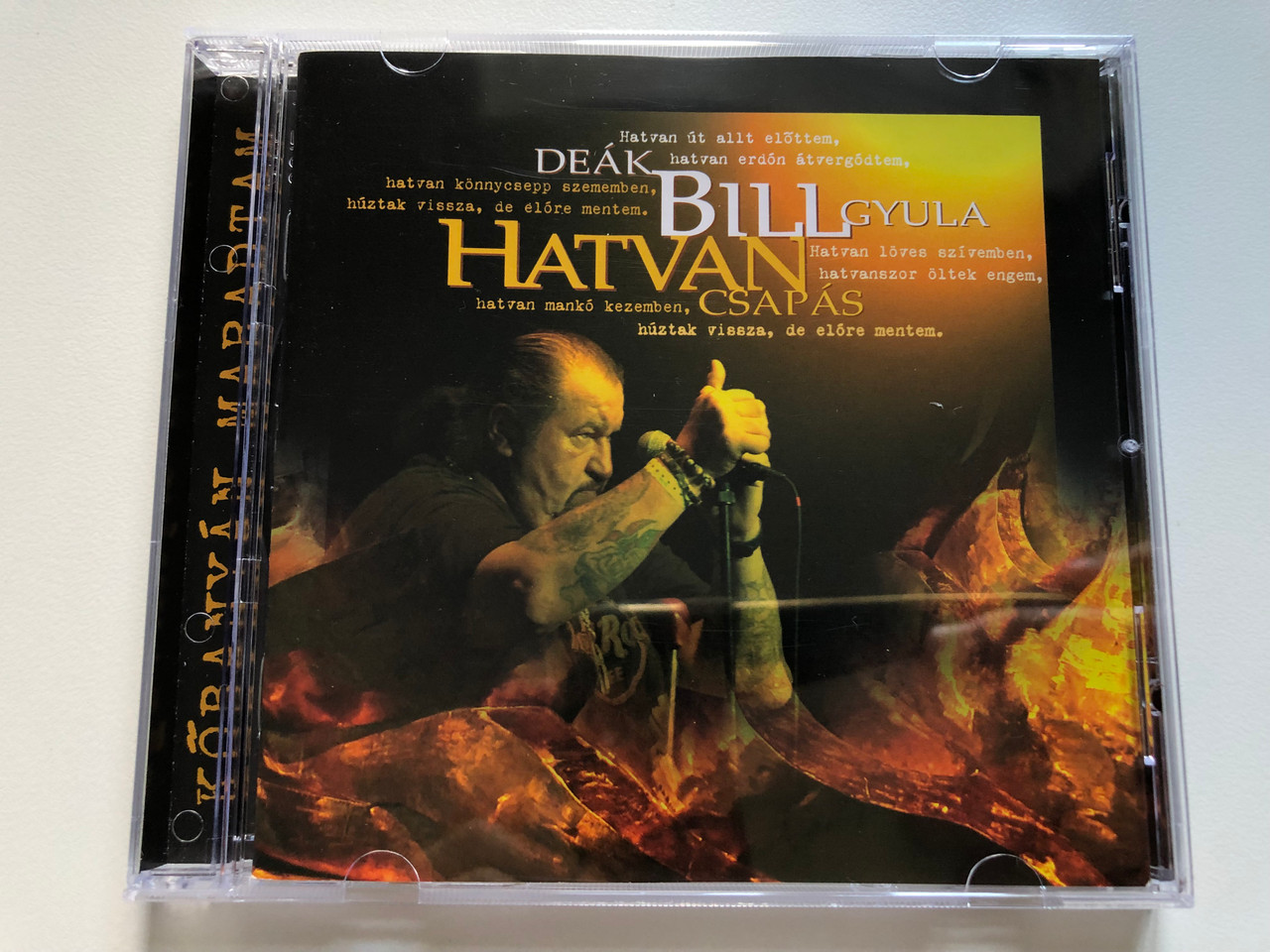 https://cdn10.bigcommerce.com/s-62bdpkt7pb/products/0/images/238057/Dek_Bill_Gyula_Hatvan_Csaps_Sony_BMG_Music_Entertainment_Audio_CD_2008_88697293532_1__30671.1657517859.1280.1280.JPG?c=2&_gl=1*1y5cmy2*_ga*MjA2NTIxMjE2MC4xNTkwNTEyNTMy*_ga_WS2VZYPC6G*MTY1NzUxNzY2Ni40NzYuMC4xNjU3NTE3NjY2LjYw