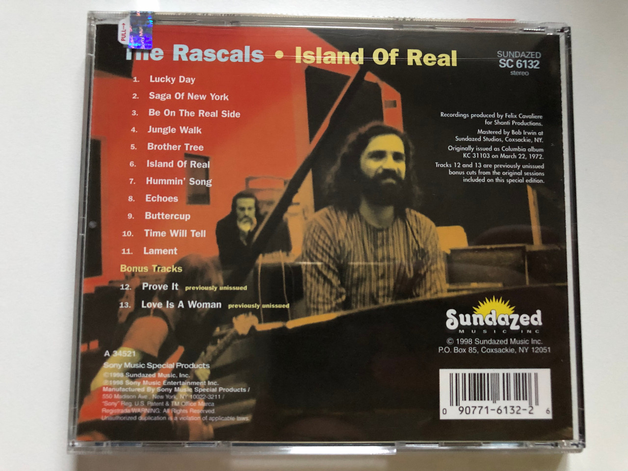 https://cdn10.bigcommerce.com/s-62bdpkt7pb/products/0/images/241502/The_Rascals_The_Island_Of_Real_Sundazed_Music_Audio_CD_1998_SC_6132_2__63522.1658503936.1280.1280.JPG?c=2&_gl=1*1i6xoj*_ga*MjA2NTIxMjE2MC4xNTkwNTEyNTMy*_ga_WS2VZYPC6G*MTY1ODQ5NTQ2MC40OTUuMS4xNjU4NTAzODI0LjM2