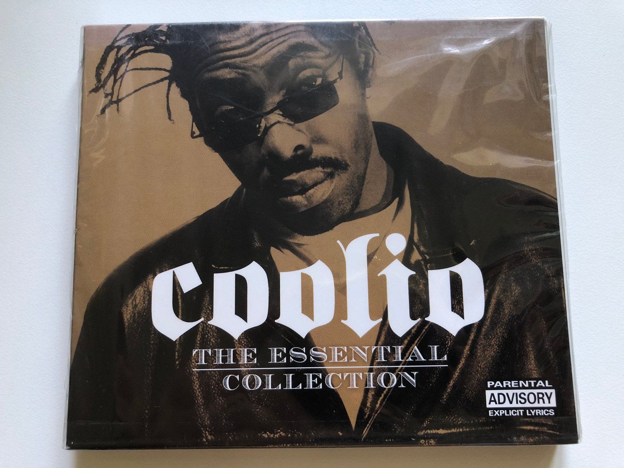https://cdn10.bigcommerce.com/s-62bdpkt7pb/products/0/images/243786/Coolio_The_Essential_Collection_Rhino_Records_2x_Audio_CD_2012_MCDLX537_1__36506.1659071436.1280.1280.JPG?c=2&_gl=1*1go3eks*_ga*MjA2NTIxMjE2MC4xNTkwNTEyNTMy*_ga_WS2VZYPC6G*MTY1OTA2NDkyMC41MDQuMS4xNjU5MDcxMTU5LjE.