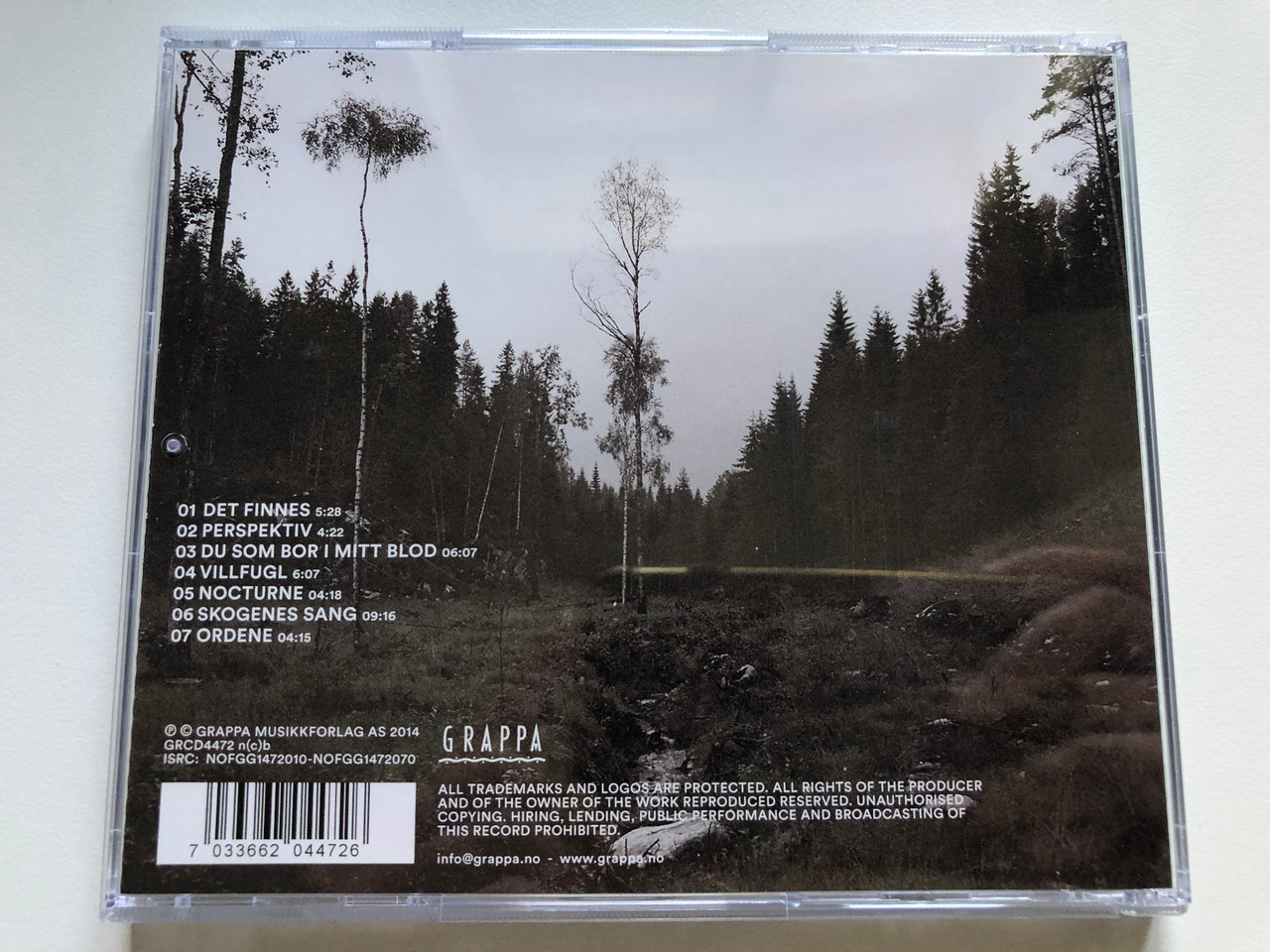 https://cdn10.bigcommerce.com/s-62bdpkt7pb/products/0/images/245039/In_The_Country_Frida_nnevik_Skogenes_Sang_Grappa_Audio_CD_2014_GRCD4472_7__11452.1659461906.1280.1280.JPG?c=2&_gl=1*1ys2nr4*_ga*MjA2NTIxMjE2MC4xNTkwNTEyNTMy*_ga_WS2VZYPC6G*MTY1OTQ2MDc4Ni41MTAuMS4xNjU5NDYxNzg4LjQz