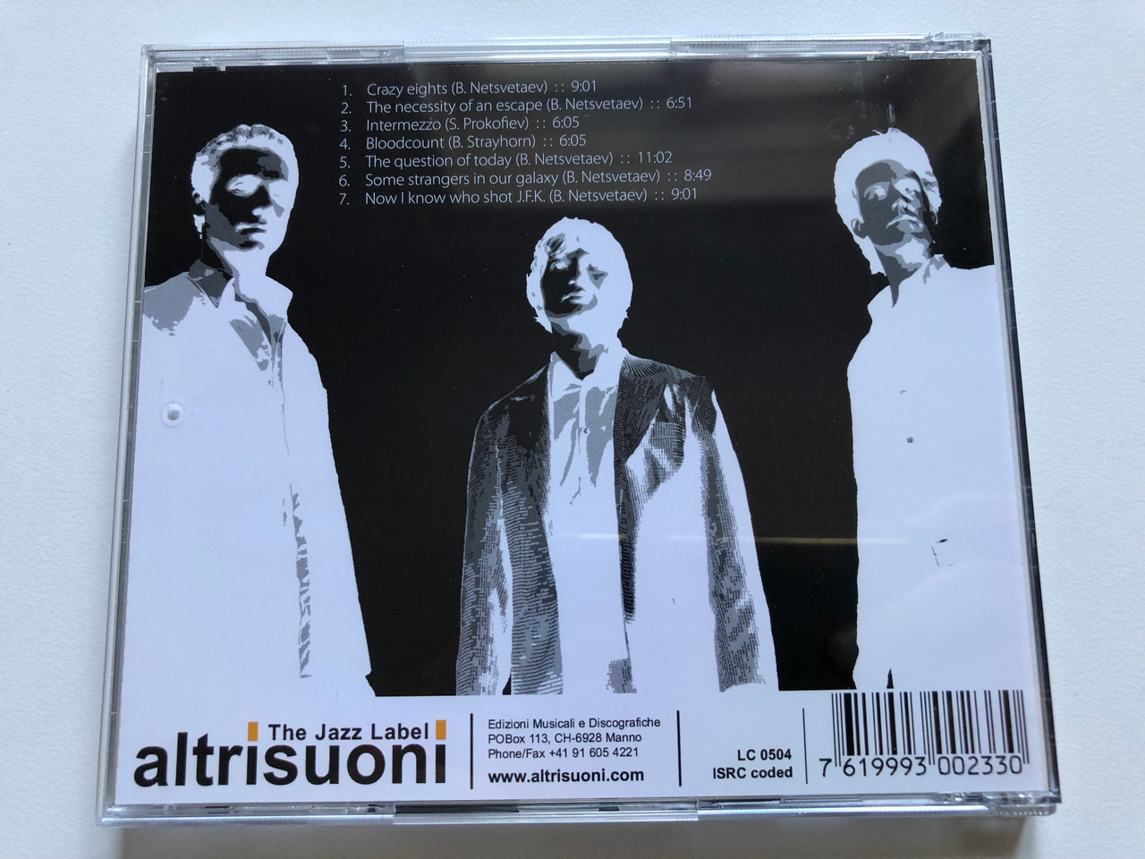 https://cdn10.bigcommerce.com/s-62bdpkt7pb/products/0/images/245355/Das_Hammerklavier_Trio_Now_I_Know_Who_Shot_J.F.K._Altrisuoni_Audio_CD_AS233_5__28467.1659536279.1280.1280.JPG?c=2&_gl=1*vbls2r*_ga*MjA2NTIxMjE2MC4xNTkwNTEyNTMy*_ga_WS2VZYPC6G*MTY1OTUzMjUwNS41MTEuMS4xNjU5NTM2MTI2LjU1