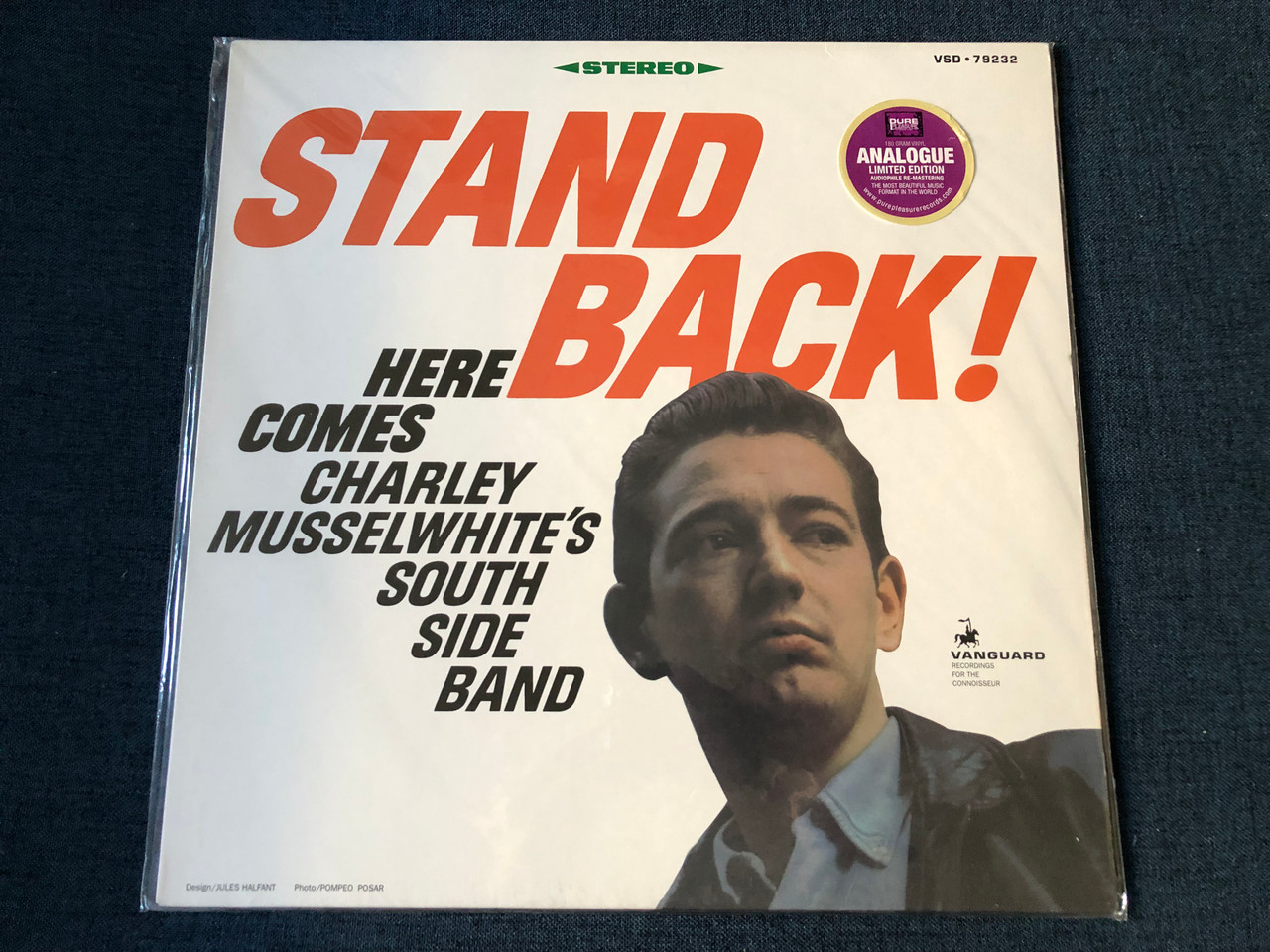 https://cdn10.bigcommerce.com/s-62bdpkt7pb/products/0/images/246123/Stand_Back_Here_Comes_Charley_Musselwhites_South_Side_Band_Vanguard_LP_1967_Stereo_VSD-79232_1__01098.1659683440.1280.1280.JPG?c=2&_gl=1*1letxn4*_ga*MjA2NTIxMjE2MC4xNTkwNTEyNTMy*_ga_WS2VZYPC6G*MTY1OTY4MTMzNy41MTYuMS4xNjU5NjgzNDUwLjYw