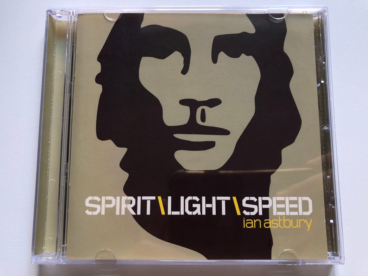 https://cdn10.bigcommerce.com/s-62bdpkt7pb/products/0/images/246786/Ian_Astbury_SpiritLightSpeed_Beggars_Banquet_Audio_CD_2000_BBQCD_208_1__75421.1659952358.1280.1280.JPG?c=2&_gl=1*5tr854*_ga*MjA2NTIxMjE2MC4xNTkwNTEyNTMy*_ga_WS2VZYPC6G*MTY1OTkzNzgxMy41MTkuMS4xNjU5OTUyNDY5LjYw