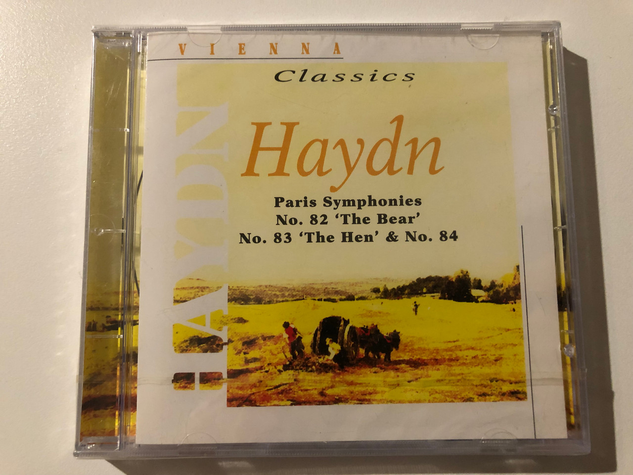 https://cdn10.bigcommerce.com/s-62bdpkt7pb/products/0/images/247308/Haydn_-_Paris_Symphonies_No._82_The_Bear_No._83_The_Hen_No._84_Vienna_Classics_Audio_CD_VC_700552_1__91558.1660105519.1280.1280.JPG?c=2&_gl=1*1hzcjr9*_ga*MjA2NTIxMjE2MC4xNTkwNTEyNTMy*_ga_WS2VZYPC6G*MTY2MDEwMTI3OS41MjMuMS4xNjYwMTA1MjczLjQy