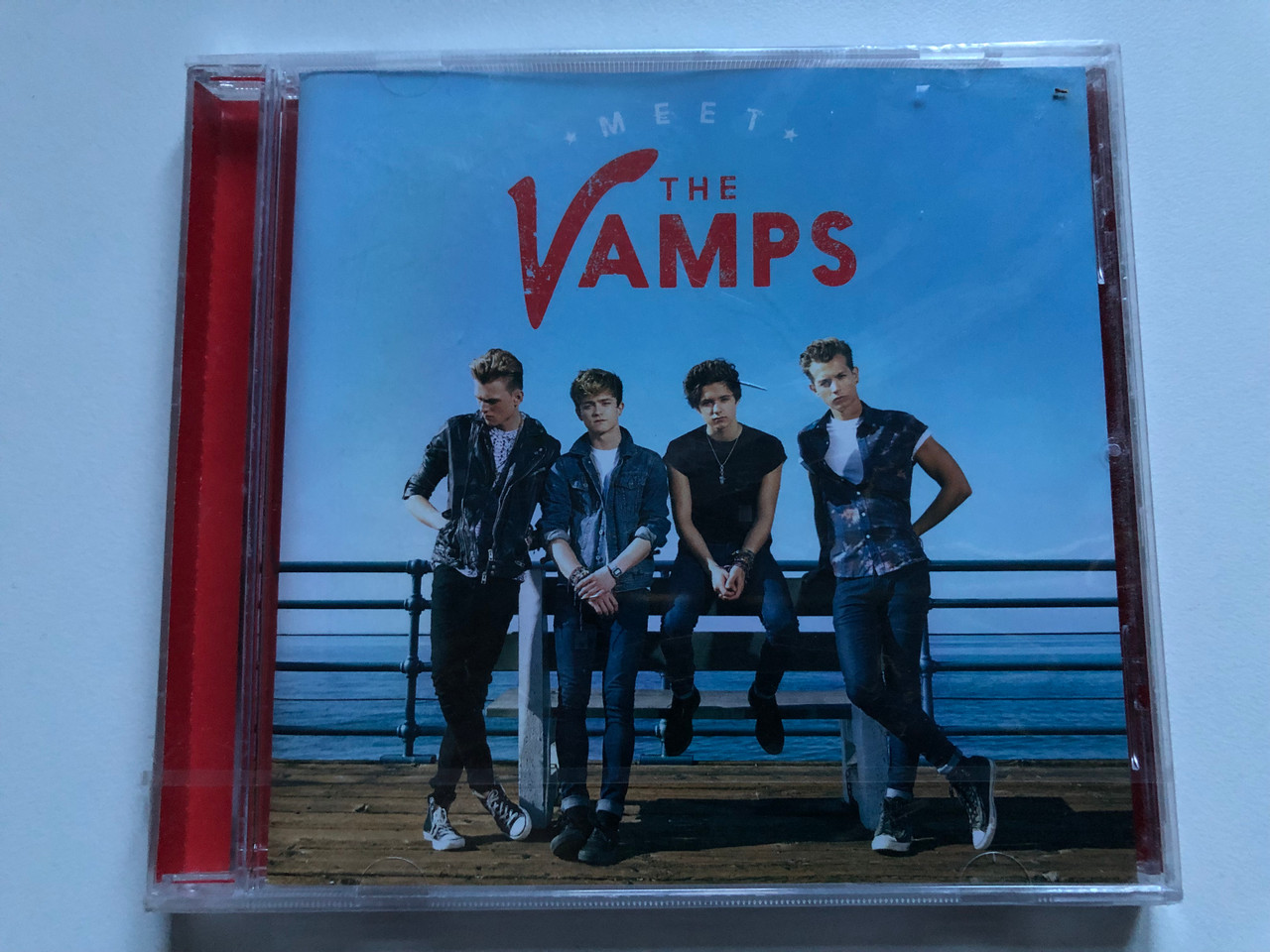 https://cdn10.bigcommerce.com/s-62bdpkt7pb/products/0/images/248449/Meet_The_Vamps_Virgin_EMI_Records_Audio_CD_2014_3778477_1__48311.1660673543.1280.1280.JPG?c=2&_gl=1*rdo9c*_ga*MjA2NTIxMjE2MC4xNTkwNTEyNTMy*_ga_WS2VZYPC6G*MTY2MDY2NTkyNC41MjkuMS4xNjYwNjczNDQ0Ljk.