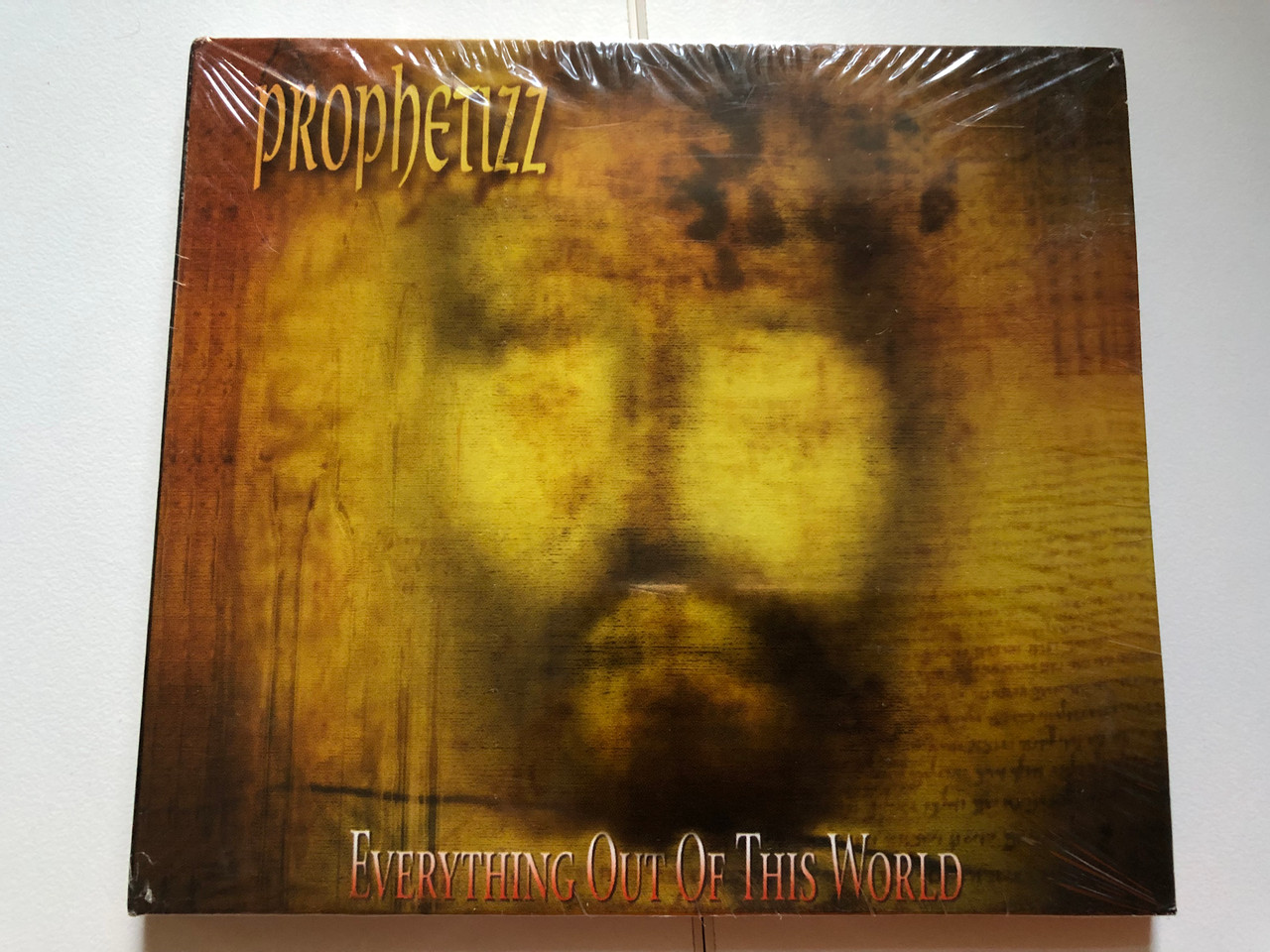 https://cdn10.bigcommerce.com/s-62bdpkt7pb/products/0/images/251664/PropheTizz_Everything_Out_Of_This_World_SAAR_Records_Audio_CD_2002_220275-215_1__99762.1661499948.1280.1280.JPG?c=2&_gl=1*qciw8a*_ga*MjA2NTIxMjE2MC4xNTkwNTEyNTMy*_ga_WS2VZYPC6G*MTY2MTQ5MjcwMS41MzkuMS4xNjYxNDk5Njg1LjM4LjAuMA..