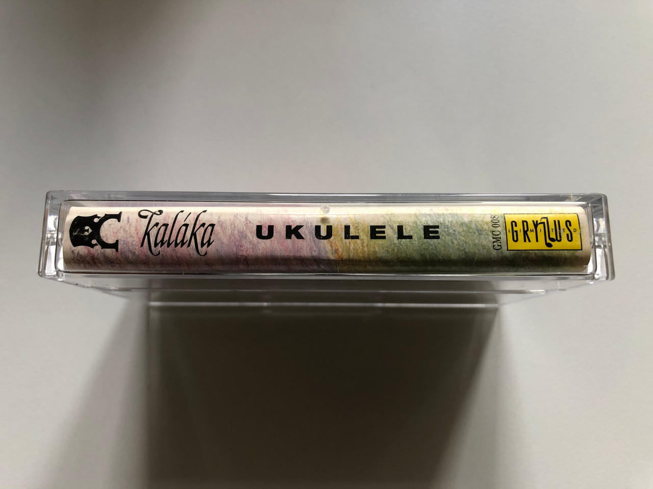 https://cdn10.bigcommerce.com/s-62bdpkt7pb/products/0/images/252913/Kalka_Ukulele_Gryllus_Audio_Cassette_1993_GMC_008_3__89592.1661957998.1280.1280.JPG?c=2&_gl=1*a6ja4i*_ga*MjA2NTIxMjE2MC4xNTkwNTEyNTMy*_ga_WS2VZYPC6G*MTY2MTk1NzAwOS41NDMuMS4xNjYxOTU3OTk2LjYwLjAuMA..