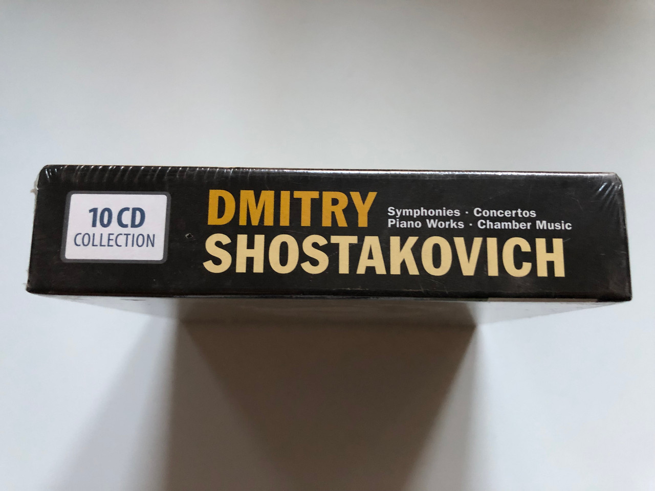 https://cdn10.bigcommerce.com/s-62bdpkt7pb/products/0/images/253199/Dmitry_Shostakovich_Symphonies_Concertos_Piano_Works_Chamber_Music_Shostakovich_Celibidache_Oistrakh_Cailin_Quartet_and_moer_Documents_10x_Audio_CD_Box_Set_Stereo_Mono_233019_3__24308.1662151025.1280.1280.JPG?c=2&_gl=1*1fkuhkc*_ga*MjA2NTIxMjE2MC4xNTkwNTEyNTMy*_ga_WS2VZYPC6G*MTY2MjE0NTE4Ny41NTAuMS4xNjYyMTUwODE0LjQ5LjAuMA..