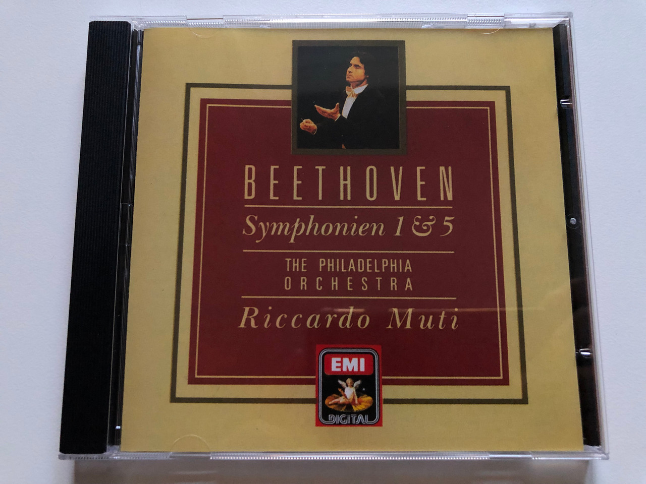 https://cdn10.bigcommerce.com/s-62bdpkt7pb/products/0/images/256405/Beethoven_-_Symphonien_1_5_The_Philadelphia_Orchestra_conducted_by_Riccardo_Muti_EMI_Audio_CD_1986_Stereo_CDZ_4_79527_2_1__65534.1665987207.1280.1280.JPG?c=2&_gl=1*3dd6kz*_ga*MjA2NTIxMjE2MC4xNTkwNTEyNTMy*_ga_WS2VZYPC6G*MTY2NTk4NDAzMi41OTQuMS4xNjY1OTg2OTk2LjIwLjAuMA..