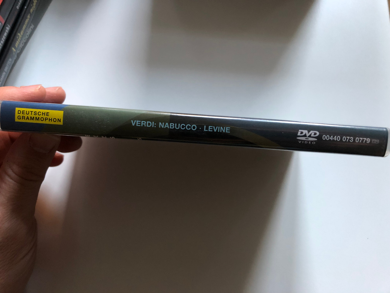 https://cdn10.bigcommerce.com/s-62bdpkt7pb/products/0/images/256648/Giuseppe_Verdi_-_Nabucco_Juan_Pons_Maria_Guleghina_Samuel_Ramey_Wendy_White_Gwyn_Hughes_Jones_The_Metropolitan_Opera_Orchestra_And_Chorus_James_Levine_Deutsche_Grammophon_DVD_Video_3__10908.1666165239.1280.1280.JPG?c=2&_gl=1*l10s5r*_ga*MjA2NTIxMjE2MC4xNTkwNTEyNTMy*_ga_WS2VZYPC6G*MTY2NjE1MzYyNi41OTcuMS4xNjY2MTY1MjQwLjYwLjAuMA..