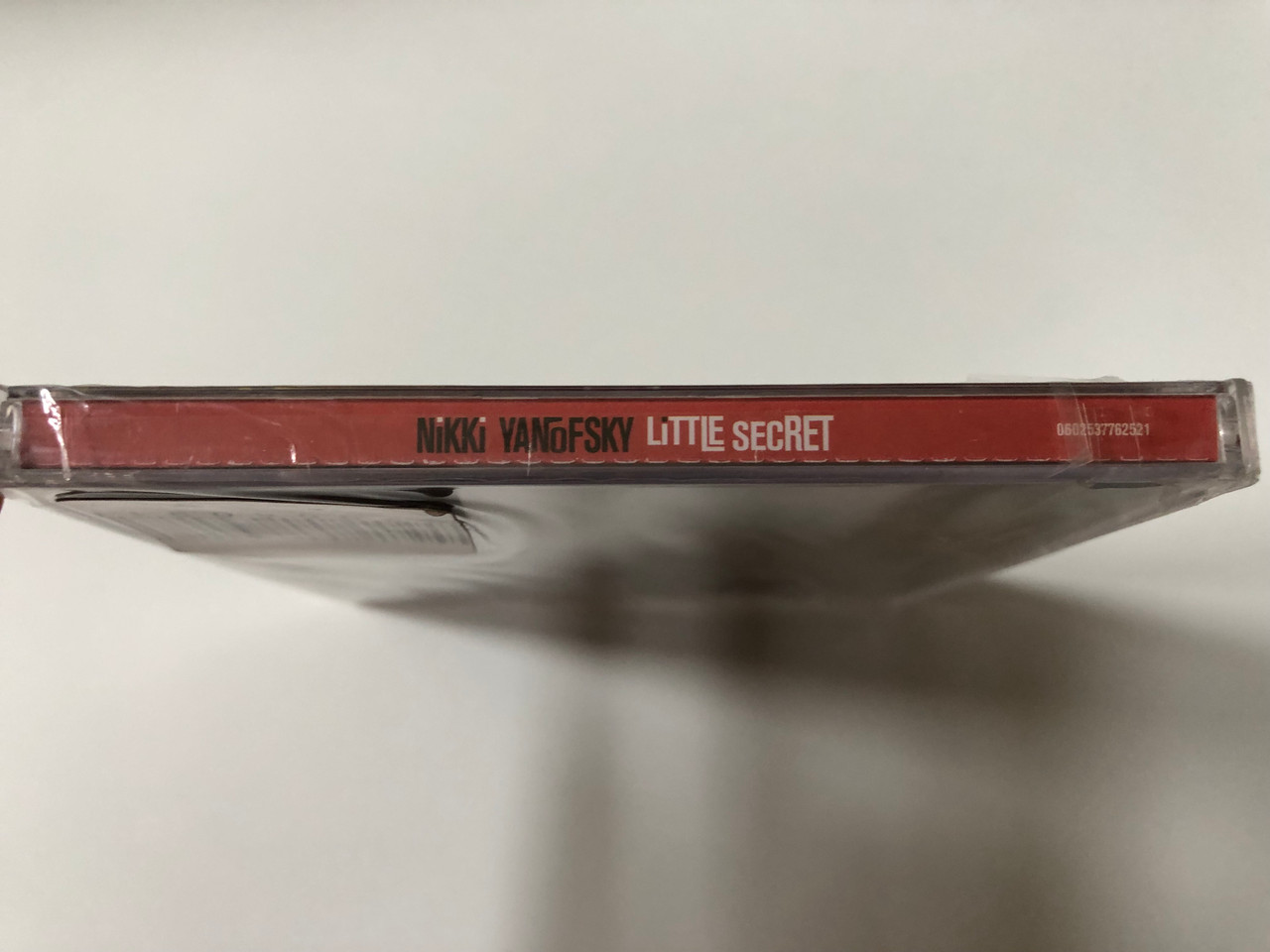 https://cdn10.bigcommerce.com/s-62bdpkt7pb/products/0/images/257201/Nikki_Yanofsky_Little_Secret_A440_Entertainment_Audio_CD_2014_0602537762521_3__74565.1666974044.1280.1280.JPG?c=2&_gl=1*nxm6s7*_ga*MjA2NTIxMjE2MC4xNTkwNTEyNTMy*_ga_WS2VZYPC6G*MTY2Njk2MjE1OC42MDcuMS4xNjY2OTc0MDI2LjYwLjAuMA..