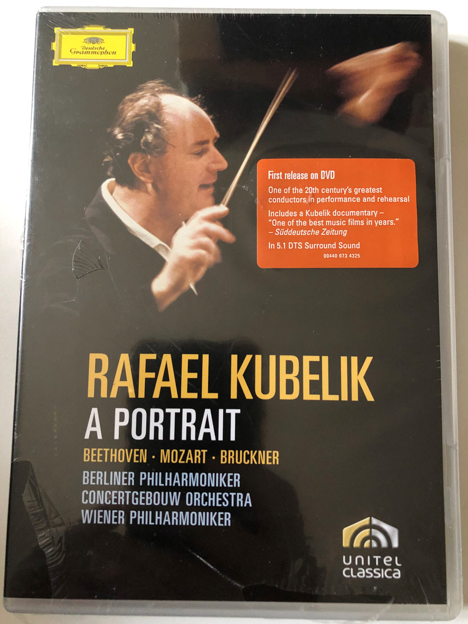 https://cdn10.bigcommerce.com/s-62bdpkt7pb/products/0/images/257501/Rafael_Kubelik_-_A_Portrait_-_Beethoven_Mozart_Bruckner_Berliner_Philharmoniker_Concertgebouw_Orhestra_Wiener_Philharmoniker_First_release_on_DVD_Deutsche_Grammophon_2x_DVD_Video_CD_20_1__13398.1667372433.1280.1280.JPG?c=2&_gl=1*8xsn55*_ga*MjA2NTIxMjE2MC4xNTkwNTEyNTMy*_ga_WS2VZYPC6G*MTY2NzM3MTQ0OS42MTMuMS4xNjY3MzcyMDQ0LjEuMC4w