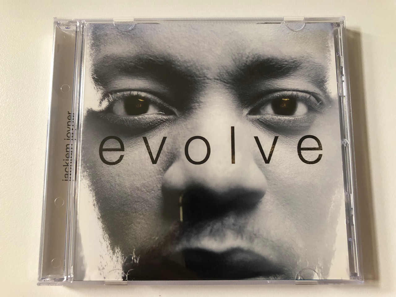 https://cdn10.bigcommerce.com/s-62bdpkt7pb/products/0/images/257961/Jackiem_Joyner_Evolve_Artistry_Music_Audio_CD_2014_ART7042_1__86968.1667919602.1280.1280.JPG?c=2&_gl=1*1x1a9g6*_ga*MjA2NTIxMjE2MC4xNTkwNTEyNTMy*_ga_WS2VZYPC6G*MTY2NzkxNzY2My42MjAuMS4xNjY3OTE5NjA2LjYwLjAuMA..