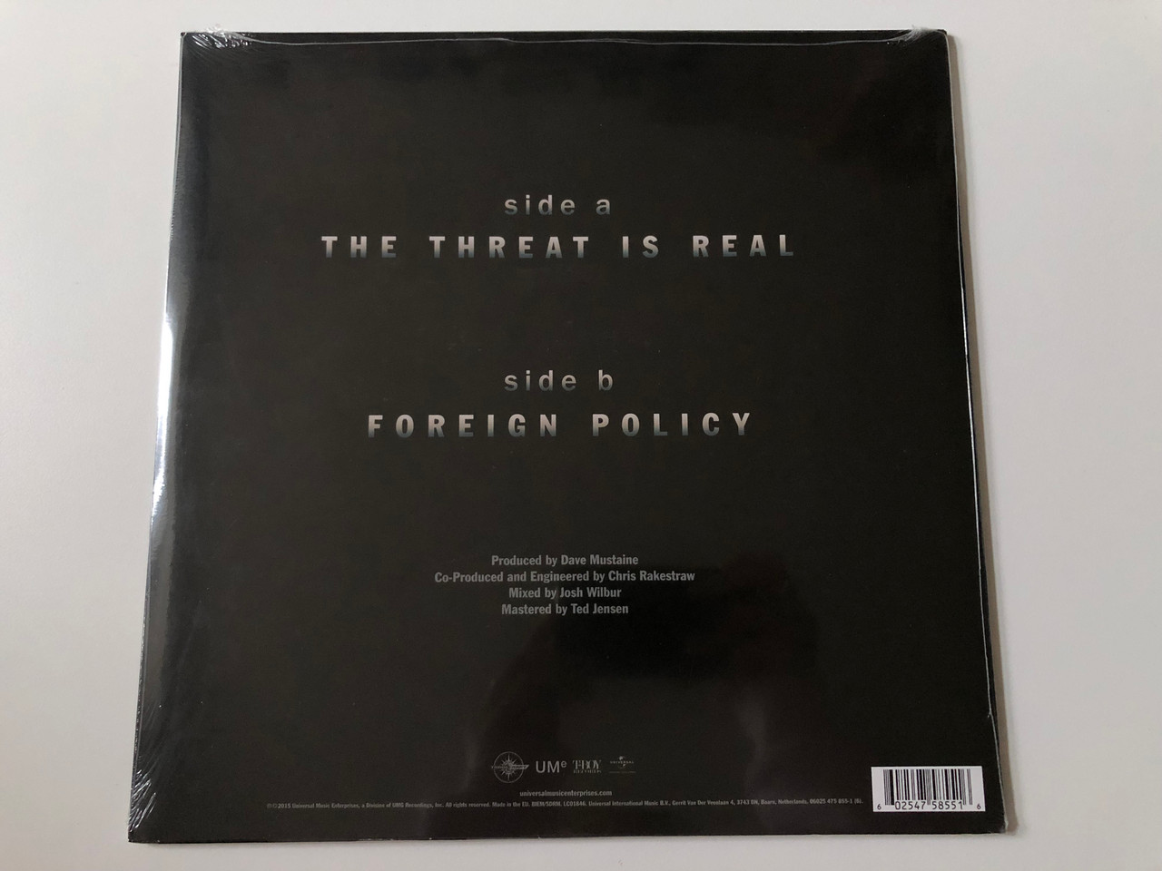 https://cdn10.bigcommerce.com/s-62bdpkt7pb/products/0/images/258034/Megadeth_The_Threat_Is_Real_180_Gram_Heavyweight_Vinyl_Includes_Download_Voucher_Universal_Music_Group_LP_2015_06025_475_855-1_7__13466.1668006532.1280.1280.JPG?c=2&_gl=1*1hc4t3j*_ga*MjA2NTIxMjE2MC4xNTkwNTEyNTMy*_ga_WS2VZYPC6G*MTY2ODAwNTc2MC42MjIuMS4xNjY4MDA2MjE3LjQ1LjAuMA..