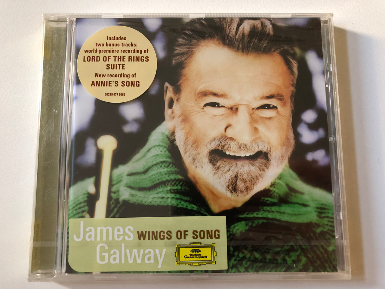 https://cdn10.bigcommerce.com/s-62bdpkt7pb/products/0/images/259025/James_Galway_Wings_Of_Song_Includes_two_bonus_tracks_world-premiere_recording_of_LORD_OF_THE_RINGS_SUITE_New_Recording_of_Annies_Song_Deutsche_Grammophon_Audio_CD_2004_Stereo_00289_4_1__33811.1668768978.1280.1280.JPG?c=2&_gl=1*1crnxdv*_ga*MjA2NTIxMjE2MC4xNTkwNTEyNTMy*_ga_WS2VZYPC6G*MTY2ODc2ODMzMC42MzUuMS4xNjY4NzY4ODIyLjExLjAuMA..
