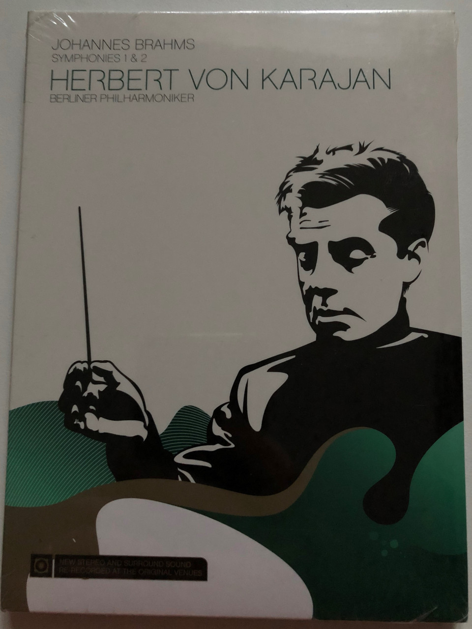 https://cdn10.bigcommerce.com/s-62bdpkt7pb/products/0/images/259072/Johannes_Brahms_-_Symphonies_1_2_-_Herbert_Von_Karajan_Berliner_Philharmoniker_Sony_BMG_Music_DVD_Video_CD_88697202419_1__84225.1669053387.1280.1280.JPG?c=2&_gl=1*q3erj9*_ga*MjA2NTIxMjE2MC4xNTkwNTEyNTMy*_ga_WS2VZYPC6G*MTY2OTA0ODMxMS42MzYuMS4xNjY5MDUzMDc5LjU3LjAuMA..