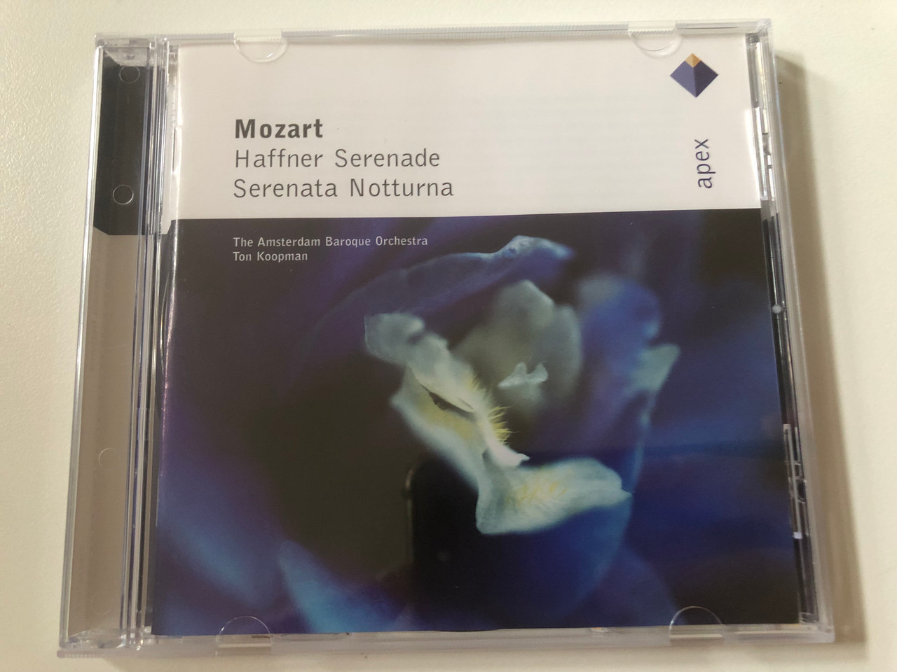https://cdn10.bigcommerce.com/s-62bdpkt7pb/products/0/images/259316/Mozart_-_Haffner_Serenade_Serenata_Nocturna_The_Amsterdam_Baroque_Orchestra_Ton_Koopman_Apex_Audio_CD_2003_2564_60712-2_1__11543.1669195571.1280.1280.JPG?c=2&_gl=1*lptxju*_ga*MjA2NTIxMjE2MC4xNTkwNTEyNTMy*_ga_WS2VZYPC6G*MTY2OTE4OTY1NS42MzkuMS4xNjY5MTk1NDMzLjUxLjAuMA..