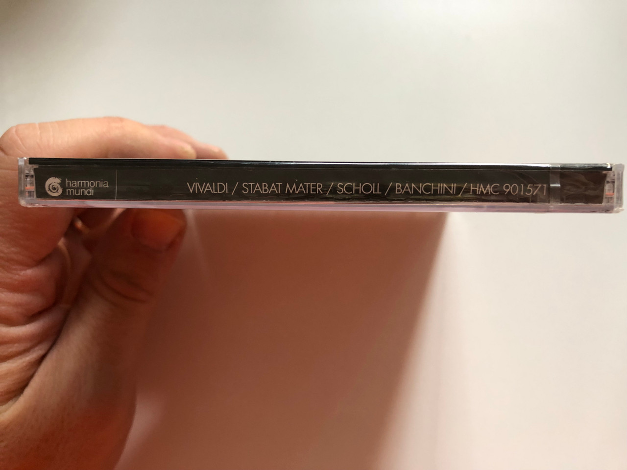 https://cdn10.bigcommerce.com/s-62bdpkt7pb/products/0/images/259376/Vivaldi_-_Stabat_Mater_-_Andreas_Scholl_Ensemble_415_Chiara_Banchini_Harmonia_Mundi_France_Audio_CD_1995_HMC_901571_3__82261.1669284348.1280.1280.JPG?c=2&_gl=1*1qotrux*_ga*MjA2NTIxMjE2MC4xNTkwNTEyNTMy*_ga_WS2VZYPC6G*MTY2OTI4MzUzNi42NDEuMS4xNjY5Mjg0MzM0LjYwLjAuMA..