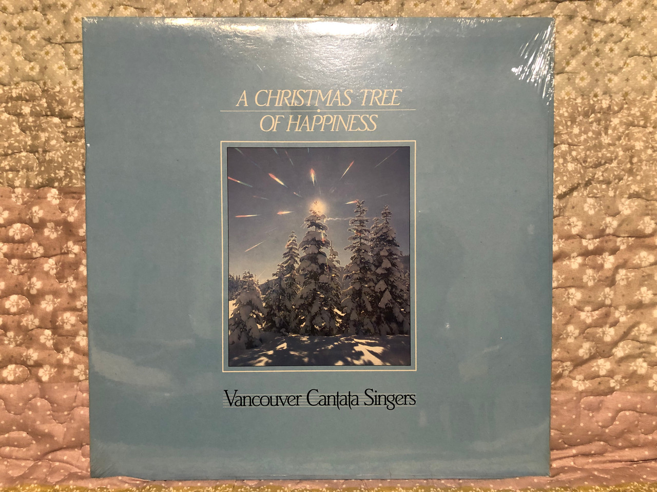 https://cdn10.bigcommerce.com/s-62bdpkt7pb/products/0/images/260085/A_Christmas_Tree_Of_Happiness_-_Vancouver_Cantata_Singers_LP_Stereo_VCR-8401_1__69208.1670347630.1280.1280.JPG?c=2&_gl=1*1z08ljf*_ga*MjA2NTIxMjE2MC4xNTkwNTEyNTMy*_ga_WS2VZYPC6G*MTY3MDMzOTg1Mi42NTguMS4xNjcwMzQ3NjM2LjYwLjAuMA..