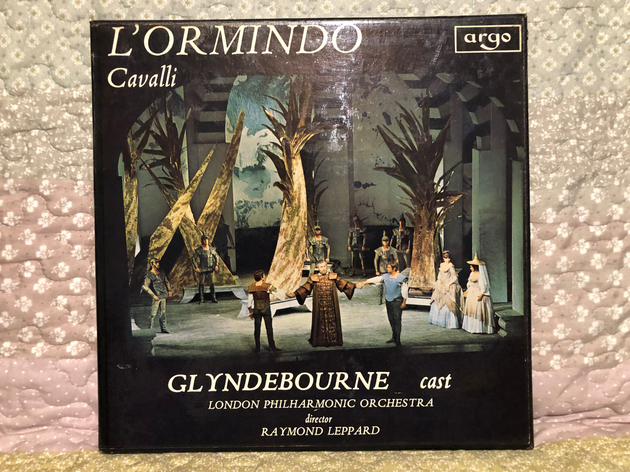 https://cdn10.bigcommerce.com/s-62bdpkt7pb/products/0/images/260205/LOrmindo_Cavalli_-_Glyndebourne_cast_London_Philharmonic_Orchestra_director_Raymond_Leppard_Argo_3x_LP_Stereo_Box_Set_1969_ZNF_8-10_1__98382.1670512927.1280.1280.JPG?c=2&_gl=1*s0s1aa*_ga*MjA2NTIxMjE2MC4xNTkwNTEyNTMy*_ga_WS2VZYPC6G*MTY3MDUxMTg2My42NjEuMS4xNjcwNTEyOTM0LjYwLjAuMA..