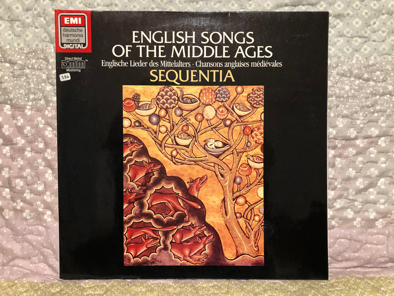 https://cdn10.bigcommerce.com/s-62bdpkt7pb/products/0/images/260298/English_Songs_Of_The_Middle_Ages_Englische_Lieder_Des_Mittelalters_Chansons_Anglaises_Mdivales_-_Sequentia_Deutsche_Harmonia_Mundi_LP_Stereo_1988_7_49192_1_1__99593.1670600674.1280.1280.JPG?c=2&_gl=1*j2g9z4*_ga*MjA2NTIxMjE2MC4xNTkwNTEyNTMy*_ga_WS2VZYPC6G*MTY3MDU5ODIyMy42NjMuMS4xNjcwNjAwNjUzLjYwLjAuMA..