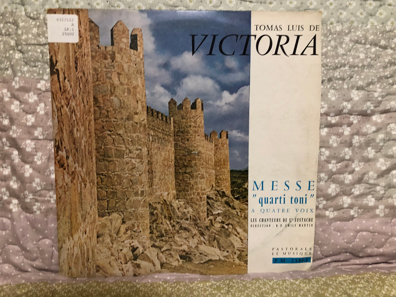 https://cdn10.bigcommerce.com/s-62bdpkt7pb/products/0/images/260322/Tomas_Luis_de_Victoria_-_Messe_Quarti_Toni_A_Quatre_Voix_-_Les_Chanteurs_De_St_Eustache_Direction_R._P._Emile_Martin_Pastorale_Et_Musique_LP_PM_25002_1__63085.1670607303.1280.1280.JPG?c=2&_gl=1*ffivy8*_ga*MjA2NTIxMjE2MC4xNTkwNTEyNTMy*_ga_WS2VZYPC6G*MTY3MDU5ODIyMy42NjMuMS4xNjcwNjA3MjY0LjYwLjAuMA..