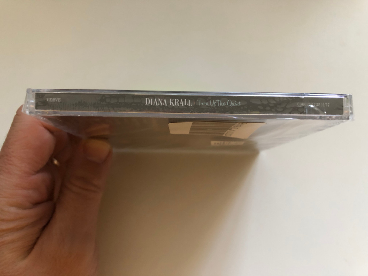 https://cdn10.bigcommerce.com/s-62bdpkt7pb/products/0/images/260885/Diana_Krall_Turn_Up_The_Quiet_Verve_Records_Audio_CD_2017_00602557352177_3__93532.1671001887.1280.1280.JPG?c=2&_gl=1*1qc12i7*_ga*MjA2NTIxMjE2MC4xNTkwNTEyNTMy*_ga_WS2VZYPC6G*MTY3MTAwMDI1NS42NjkuMS4xNjcxMDAxNzE1LjYwLjAuMA..