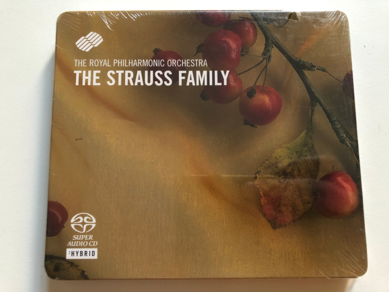 https://cdn10.bigcommerce.com/s-62bdpkt7pb/products/0/images/261066/The_Royal_Philharmonic_Orchestra_The_Strauss_Family_Membran_Audio_CD_2005_222878-203_1__97579.1671204759.1280.1280.JPG?c=2&_gl=1*auvrbg*_ga*MjA2NTIxMjE2MC4xNTkwNTEyNTMy*_ga_WS2VZYPC6G*MTY3MTE5OTEwOC42NzQuMS4xNjcxMjA0NDE0LjU3LjAuMA..